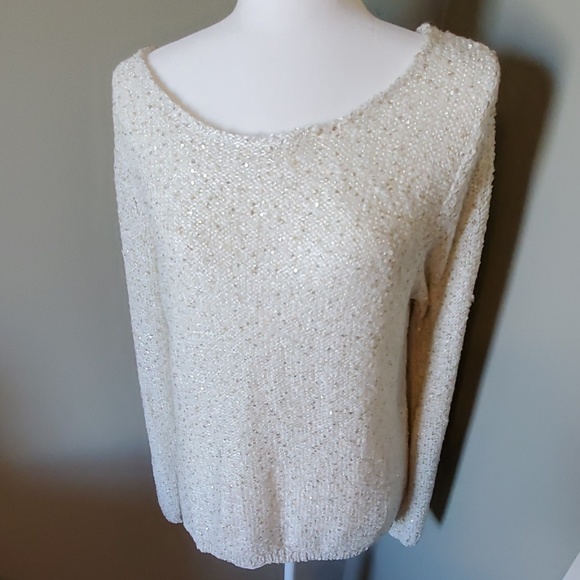 Apt. 9 Sweaters - 🎀 ✔ APT 9 white with gold sequins sweater XL NWT